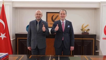 Yeniden Refah Partisi’nin başkan adayı adaylıktan çekildi