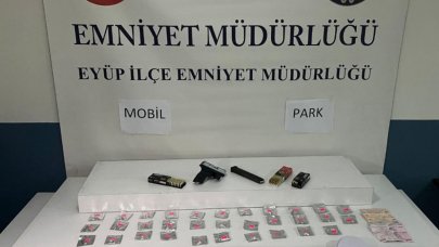 Gaziosmanpaşa'da eve baskın: Çok sayıda uyuşturucu madde bulundu