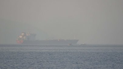 Boğaz'da gemi trafiğine sis engeli