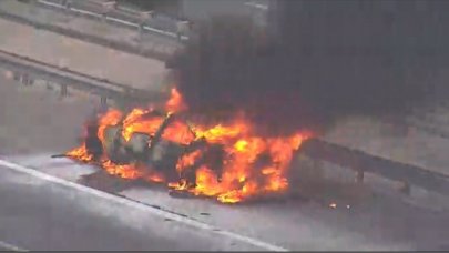 TEM'de feci anlar! Seyir halindeki otomobil yandı!