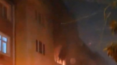 İtfaiye ekipleri yangında mahsur kaldı!