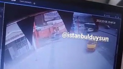 Otomobil, İETT aracına böyle çarptı!