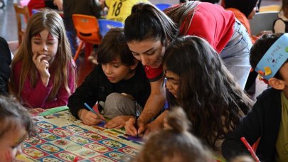 İsdemir çalışanlarının çocuklarını "Çocuk Şenliği"nde ağırladı