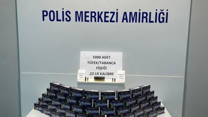 Otogarda 5 bin uzun namlulu silah ve tabanca mermisi ele geçirildi