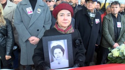 Türk Ordusu'nda 30 yıldır görev yapan hemşire son yolcuğuna uğurlandı