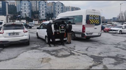 Trafikte tartıştığı öğrenci servisinin peşine düştü: Her iki sürücüye de ceza yağdı