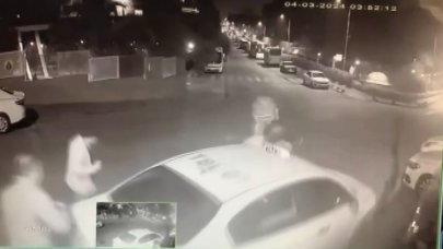 Alkollü motosikletli, taksiye çarparak takla attı: 2 yaralı