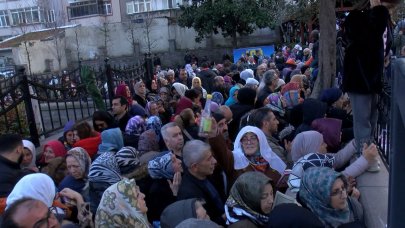 Oruç Baba Türbesi'ne ülkenin dört bir yanından ziyaretçi