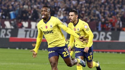 Kanarya, fırtınadan 3 puanla çıktı! Maç sonu saha karıştı...