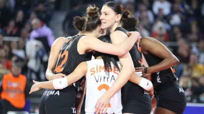 Eczacıbaşı Dynavit rakibi VakıfBank'ı mağlup etti
