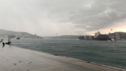 İstanbul'da sağanak yağış etkili oluyor