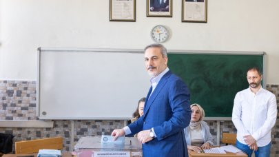 Hakan Fidan oyunu kullandı