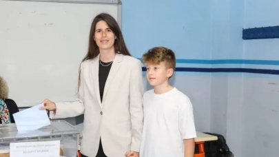 Mustafa Denizli'nin kızı Lal Denizli Çeşme'de kazandı mı, yüzde kaç oy aldı?