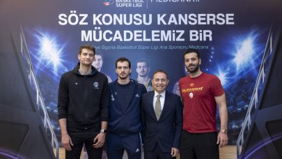 Ünlü basketbolculardan anlamlı ziyaret