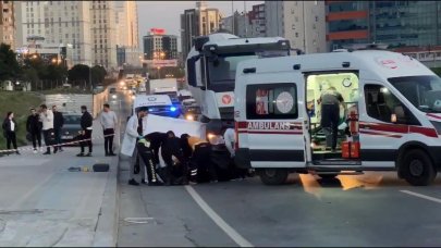 İstanbul Esenyurt'ta iki motosikletli kaldırımda çarpıştı: Ölü ve yaralılar var!