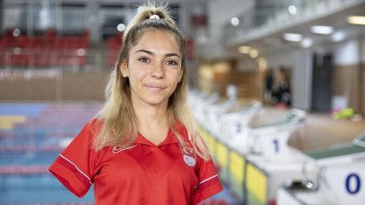 Paralimpik yüzücü Sevilay Öztürk, Avrupa şampiyonu oldu