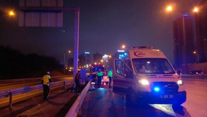 TEM Otoyolu'nda otomobil bariyerlere ok gibi saplandı: 1 ölü, 1 yaralı