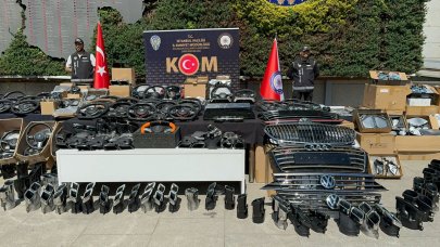 İstanbul’da kaçak yedek parça satanlara operasyon: Gözaltılar var