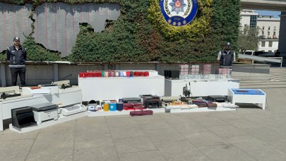 İstanbul'da sahte pasaport operasyonu: 5 kişi gözaltına alındı
