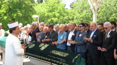Usta oyuncu Ahmet Uğurlu'ya veda: Son yolculuğuna uğurlandı