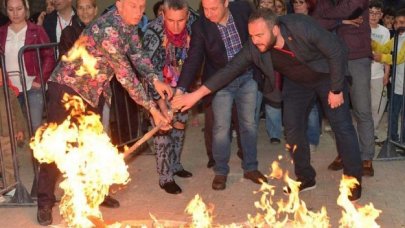Hıdırellez ateşi Gürpınar'da yandı