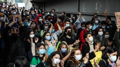 ASAL Araştırma'nın ibretlik anketi: Gençler "Devletin hiçbir kurumuna" güvenmiyor!