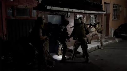 İstanbul'da uyuşturucu satıcılarına operasyon: 47 zanlı gözaltına alındı