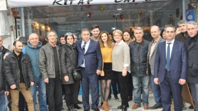 Kafemiz de yüreğimiz de açık