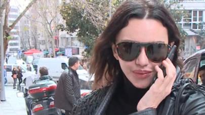 Hande Ataizi'nin dudakları şaşırttı