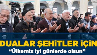 Dualar Mehmetçik için