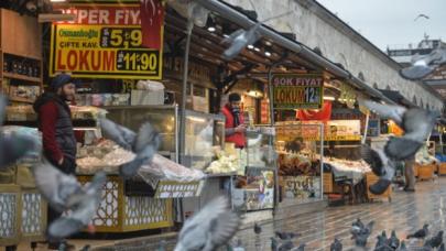 Eminönü peynircileri dükkanlarını açtı