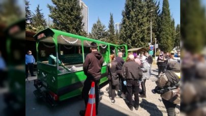 Ünlü modacı Nur Yerlitaş son yolculuğuna uğurlandı