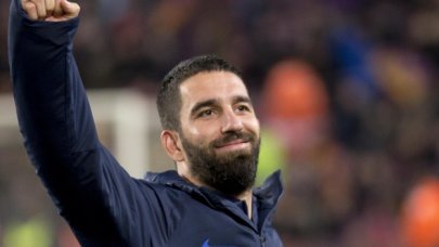 Arda Turan sanal uyanıkların kurbanı oldu