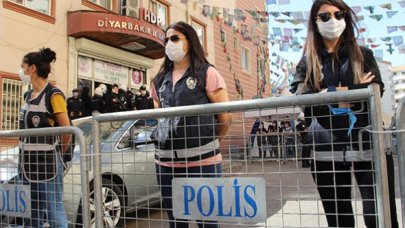 HDP Diyarbakır il eş başkanları gözaltında