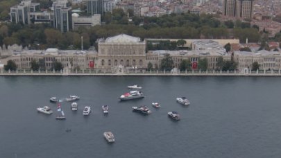 Polis helikopteriyle Dolmabahçe üzerinde saygı duruşu