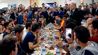 Erdoğan'dan sahur davetine sürpriz