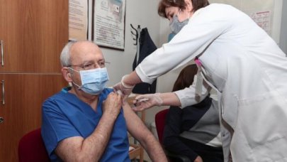 Kemal Kılıçdaroğlu ikinci doz aşısını oldu