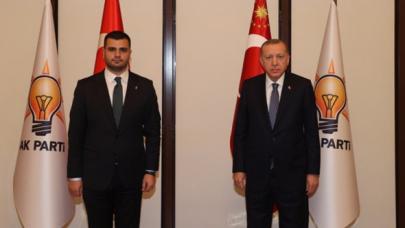 AK Parti Gençlik Kolları Başkanlığı'na Eyyüp Kadir İnan seçildi