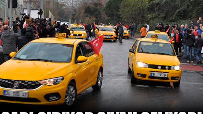 Sarı taksi gidiyor siyah taksi geliyor