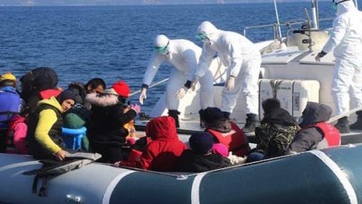 Ayvalık'ta dövülüp denize bırakılan 106 göçmen kurtarıldı