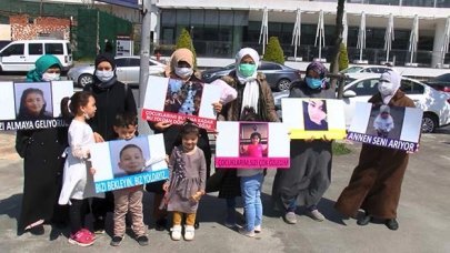 Anneler feryat etti, çocuklarını istediler