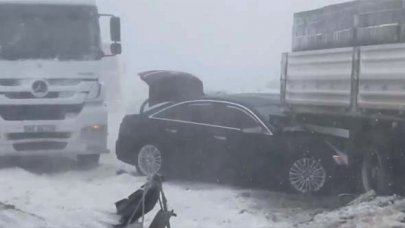 AK Partili Ali Şahin Niğde'de kaza geçirerek mahsur kaldı, Twitter'dan yardım istedi