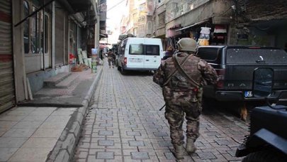 Diyarbakır'da terör operasyonu: HDP Milletvekili'nin danışmanı tutuklandı