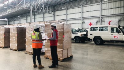 Kızılay ve Kızılhaçlar insanlık için çırpınmaya devam ediyor