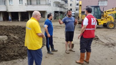 Kızılay yara sardı