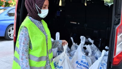 6 bin 500 aileye 32 ton kurban eti