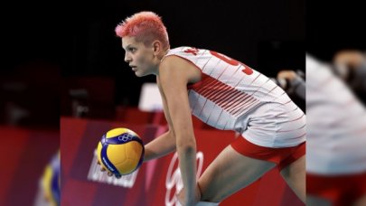 Ebrar Karakurt'a sosyal medyadan destek yağıyor! Sanat camiasından atılan mesajlar