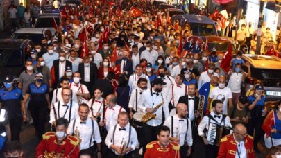 Kırmızı beyaz Şişli!