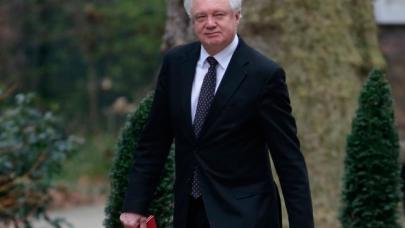 İngiltere'de AB krizi! Bakan istifa etti