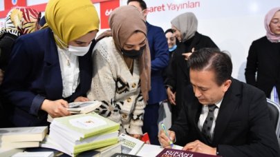 İsmet ağabey bana  çok şey öğretti